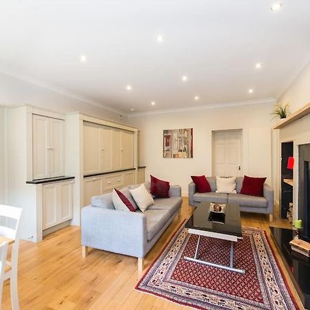 Self Catering , City Centre Apartment With Parking Edimburgo Esterno foto