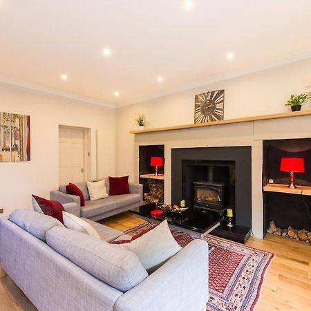 Self Catering , City Centre Apartment With Parking Edimburgo Esterno foto