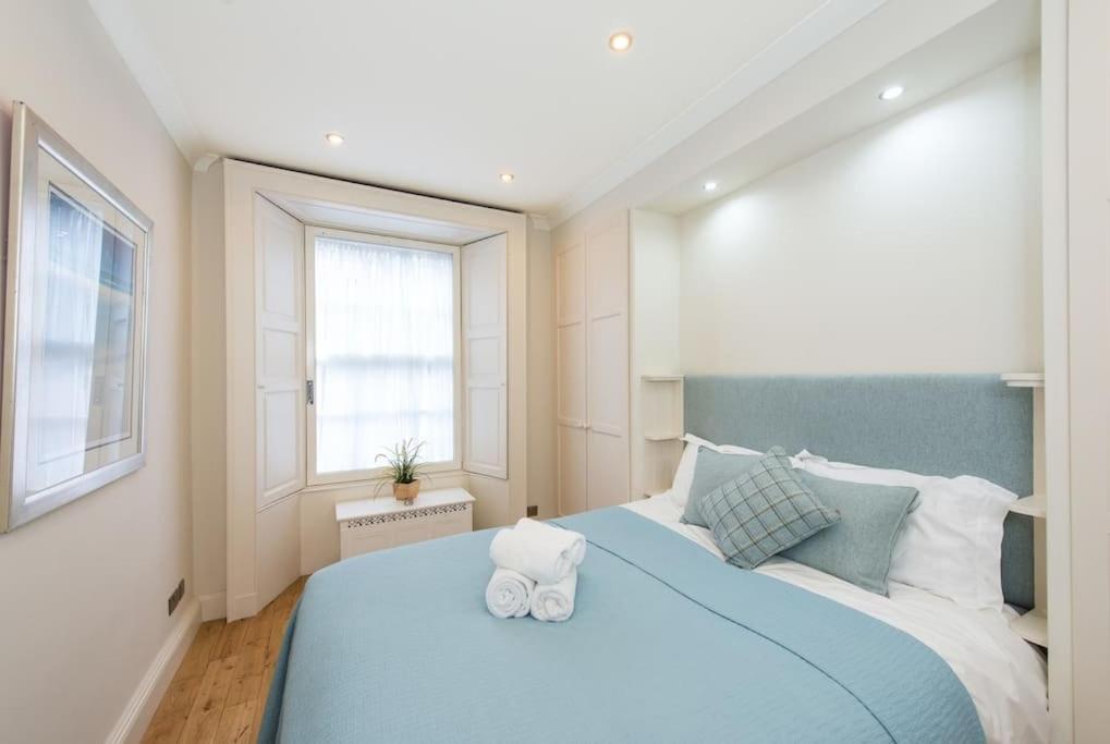 Self Catering , City Centre Apartment With Parking Edimburgo Esterno foto